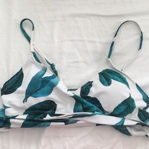 Cupshe Leaf Bikini Top